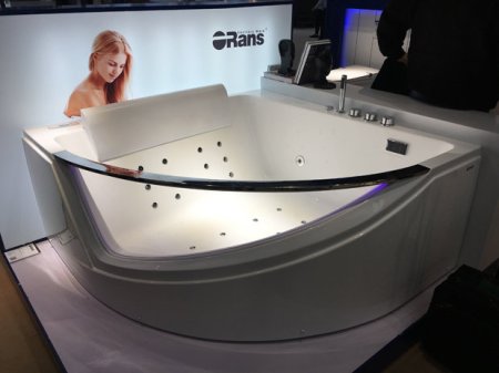 Акриловая ванна Orans OLS-BT65107 150x150 см 