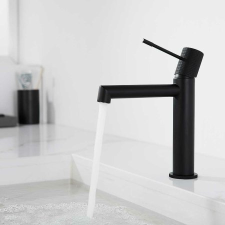 Смеситель для раковины Vincea Desire VBF-1D1MB Черный матовый 