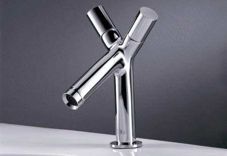 Смеситель Axor Starck 10030000 для раковины 