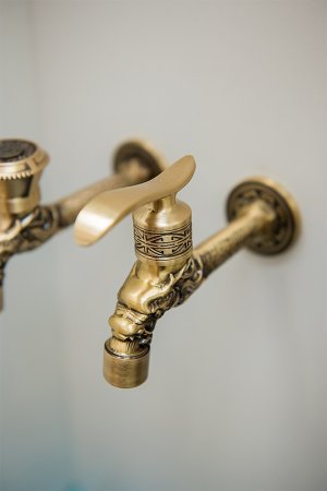 Кран для одного типа воды Bronze de Luxe 21595/1 Бронза с аэратором 