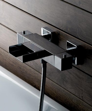 Смеситель для ванны Paini Dax-R 84CR111THWFKM с термостатом Хром 