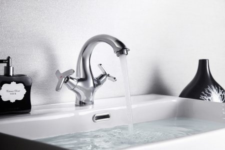 Смеситель для раковины Rossinka RS40-61 Хром 