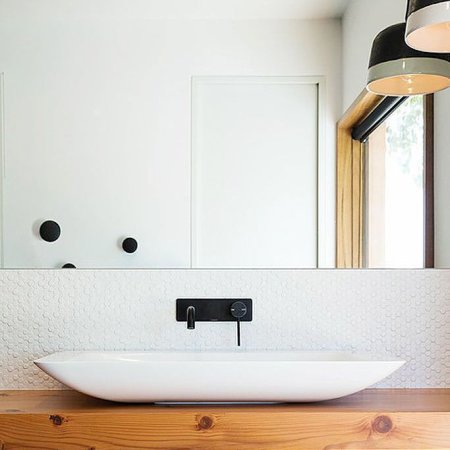 Смеситель для раковины без донного клапана Rea Viva REA-B0231 