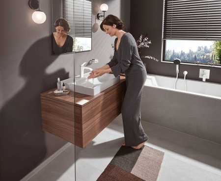 Смеситель Hansgrohe Vivenis 75415700 для ванны с душем, матовый белый 