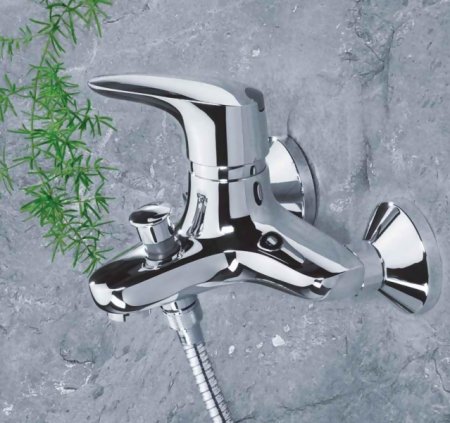 Смеситель Oras Vega 1840Х для ванны с душем 