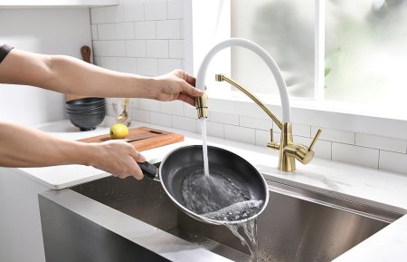 Смеситель Paulmark Siegen Si213111-BRw для кухонной мойки, бронза 