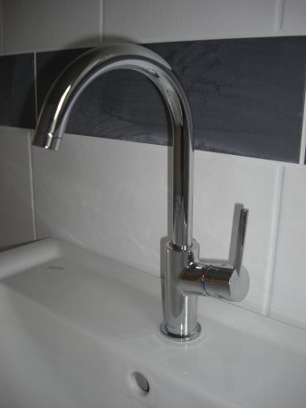 Смеситель Hansgrohe Talis 32084000 для раковины 