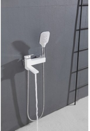 Cмеситель для ванны ViEiR V393531-F Белый 