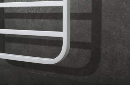 Электрический полотенцесушитель Black&White Universe N-337W 40х101 337WN с полкой Белый матовый 