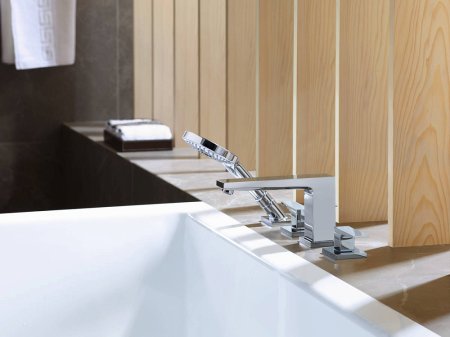 Смеситель Hansgrohe Metropol 32552000 на борт ванны на 4 отверстия 
