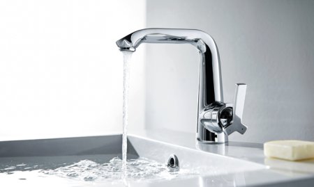 Смеситель Bravat Waterfall F173107C (C-1) для раковины, хром 