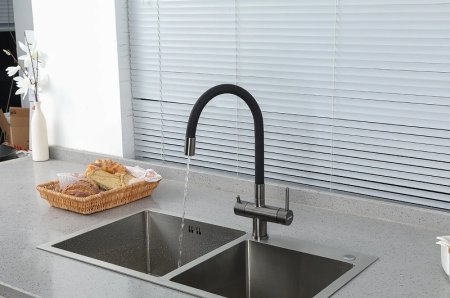 Смеситель для кухни Gappo G4398-39 Оружейная сталь Черный 