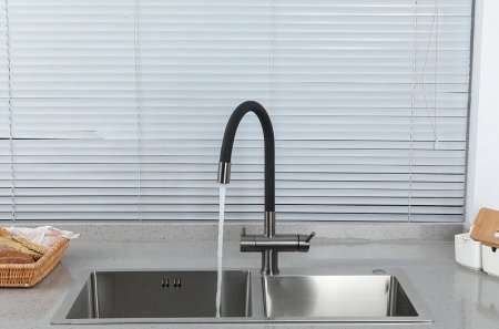 Смеситель для кухни Gappo G4398-39 Оружейная сталь Черный 