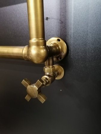 Водяной полотенцесушитель Boheme 718 Бронза 