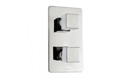 Смеситель Bossini Cube New Z00062.030 для ванны с душем 