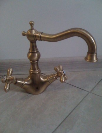 Смеситель Migliore Princeton Plus 19404 для раковины бронза 