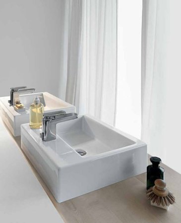 Раковина Laufen Living 8.1743.3.000.104.1 