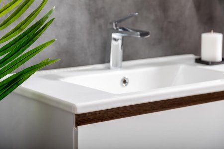 Тумба с раковиной Capolda 85 белая + ручка дерево 