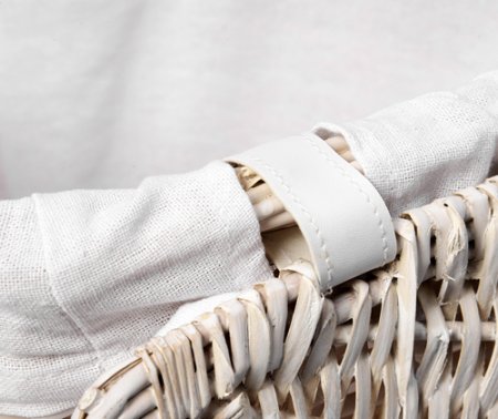 Корзина для белья WasserKRAFT Vils WB-560-L белая, большая, угловая 