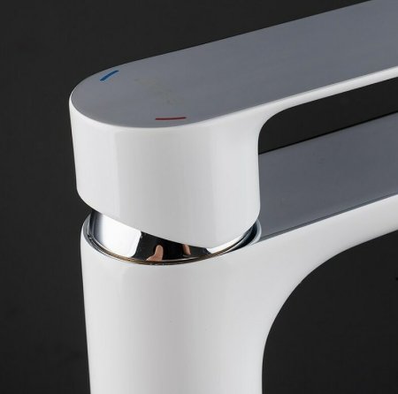 Смеситель для раковины Gappo G48 G1048-1 с гигиеническим душем Белый Хром 