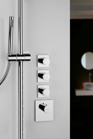 Термостат Bossini OKI 3 Outlets LP Z031205 для ванны с душем, хром 