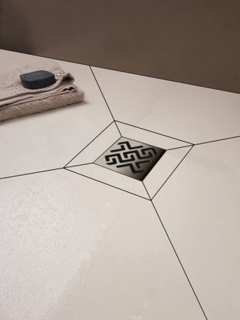 Душевой трап Berges Zentrum Antik 100x100 091464 с решеткой Хром 