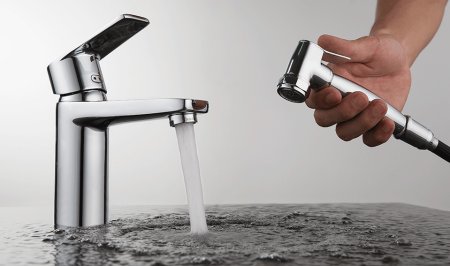 Смеситель D&K Lessing Rhein DA1322601 для раковины, с гигиеническим душем 