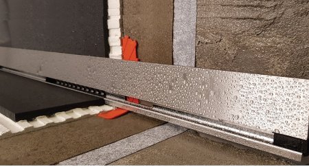 Душевой лоток Berges Wall 600 090156 с решеткой Хром матовый 