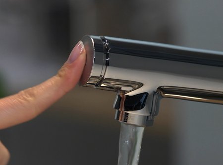 Смеситель для кухонной мойки Hansgrohe Metris Select 14884000 