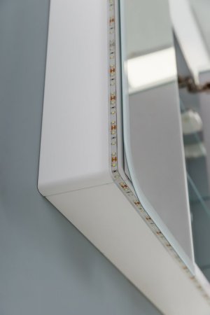 Зеркало-шкаф Cezares 84216 с LED подстветкой дверей 