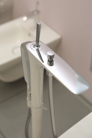 Смеситель Hansgrohe PuraVida 15473400 для ванны с душем 