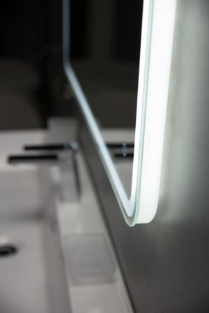Зеркало BelBagno SPC-MAR-1000-600-LED-TCH 