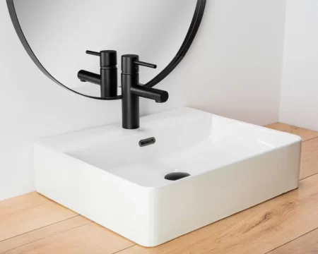 Смеситель для раковины без донного клапана Rea Tess REA-B8881 